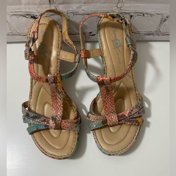 Colorful Strappy Women's Sandals - Picture 2 of 6